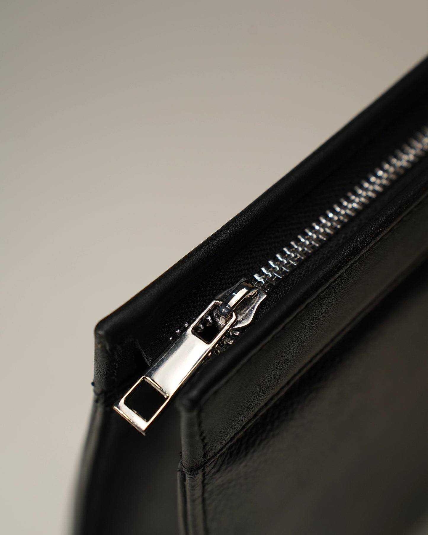 LEATHER POUCH BY BM7 BM7