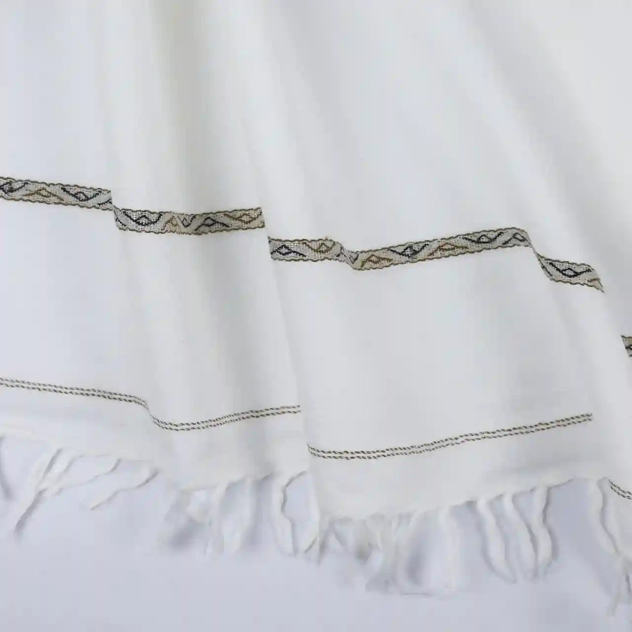 Traditional white wool shawl for men winter wear by BM7